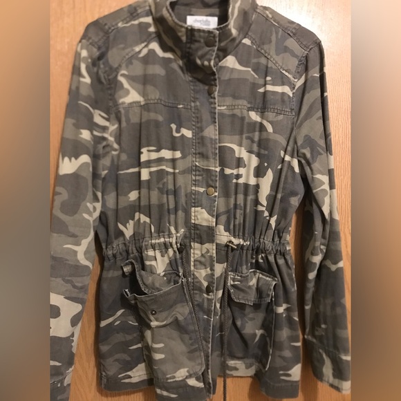 Charlotte Russe camo jacket - Picture 6 of 9